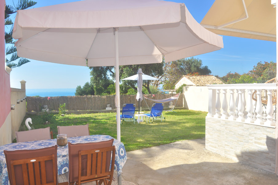 Fenced garden with sea view