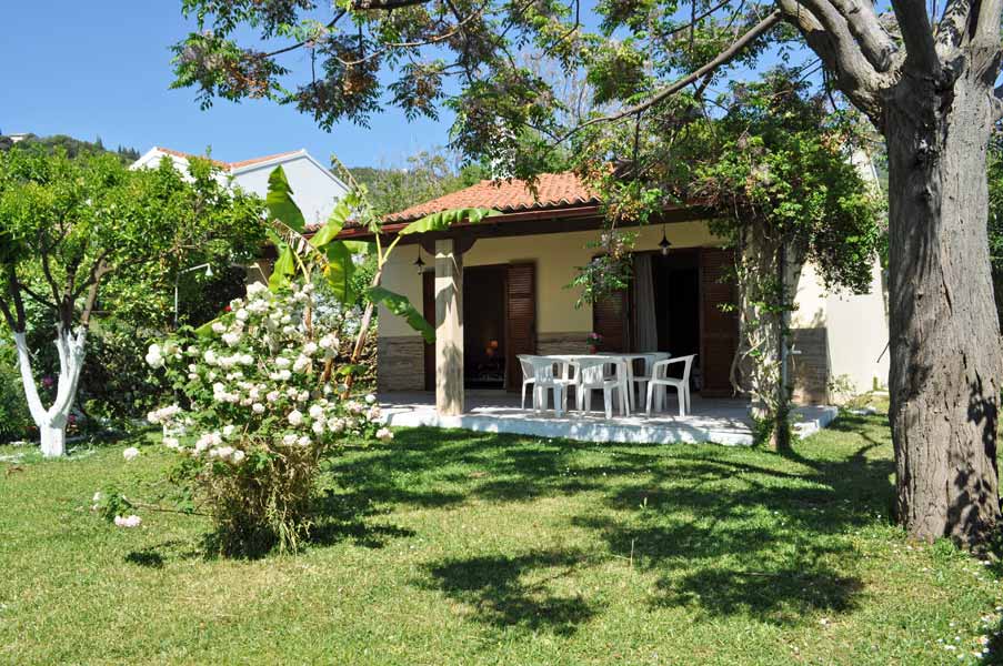 Beach House Marylisa - Large veranda